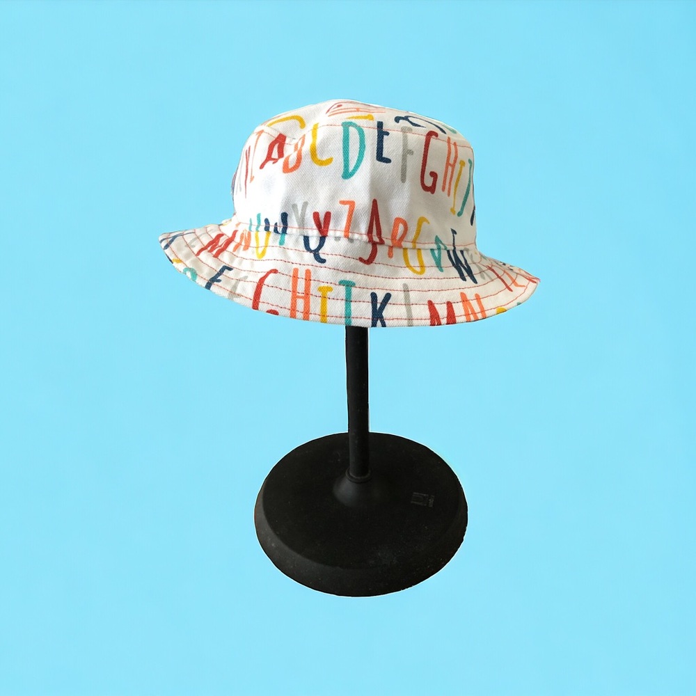 NWOT HANDMADE REVERSIBLE Canvas Child Bucket Hat Alphabet & Polka Dots 19-20.5”